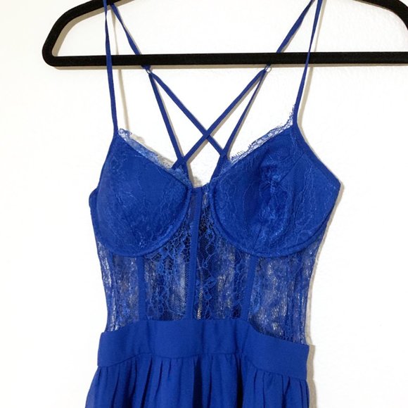 Fashion Nova Maxi Dress - Picture 2 of 3